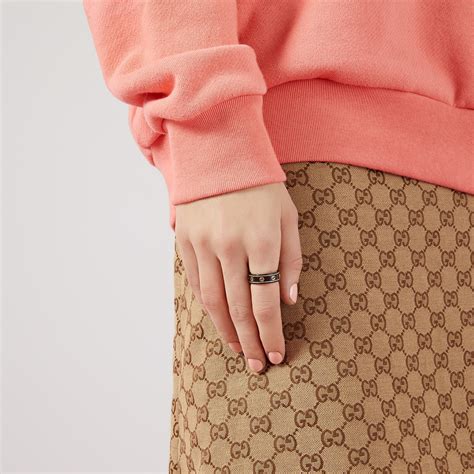 goldsmiths gucci ring|gucci gold textured icon ring.